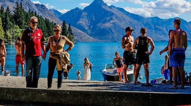What to Wear in New Zealand: Packing checklists and clothing tips for your  vacation